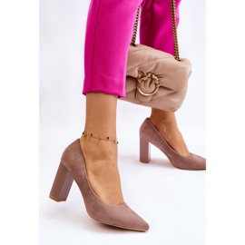 Wildlederpumps auf modischen beigefarbenen Estellia-Absätzen 2