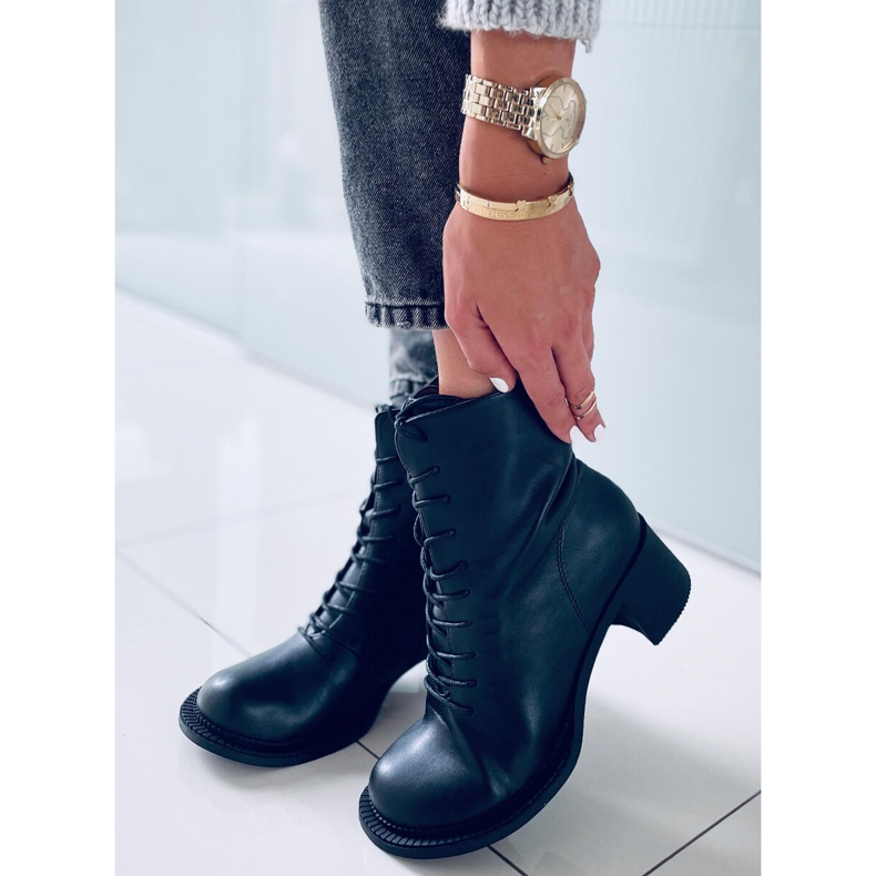 PA1 Rollo Schwarze High Heels 2