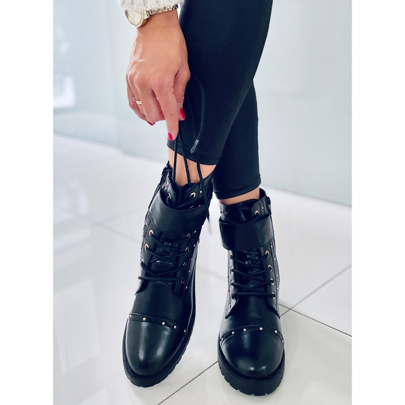 BM Tove Schwarze Stiefel 1