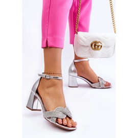 PA1 Sandalen auf einem niedrigen Absatz mit Strass Silber Monra 2