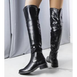 BM Schwarze isolierte flache Stiefel von Onyx 1