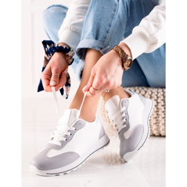 TRENDI Klassischer Sportschuh aus Kunstleder weiß grau 1