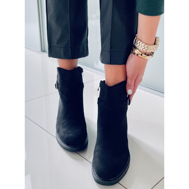 BM Aretha Schwarze Stiefel mit breitem Absatz 2