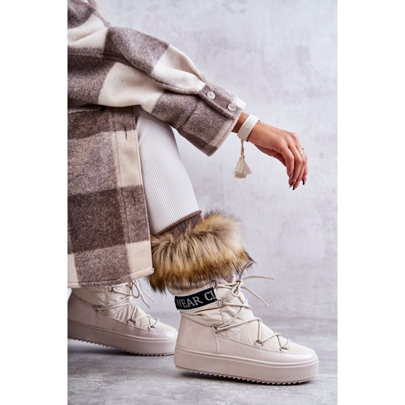 Beige geschnürte Schneestiefel von Frauen 4