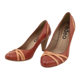 Damenlederpumpen 1392 braun mit Edeo -Streifen dekoriert 2