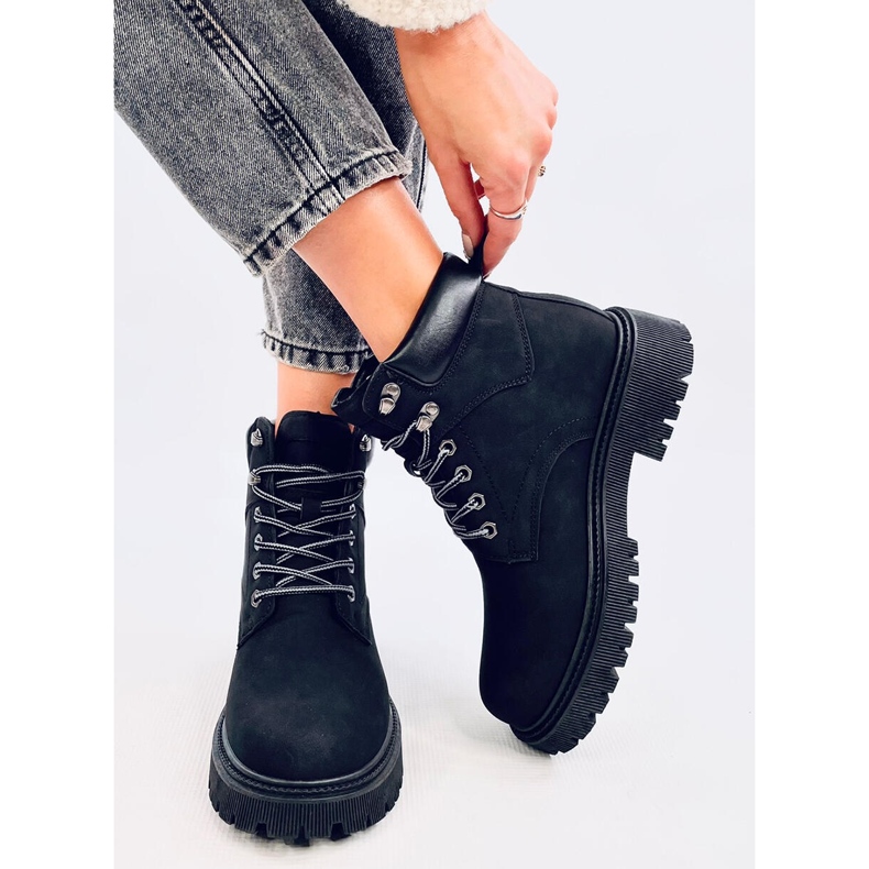 Trapperstiefel isoliert Basco Schwarz 1