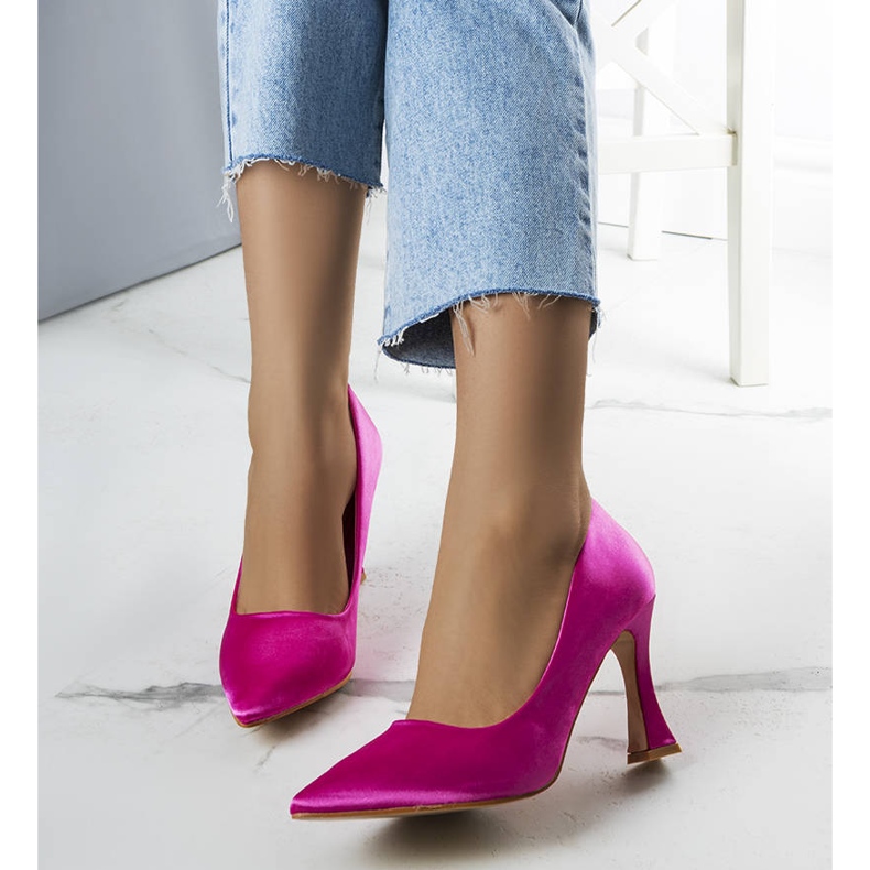 BM Pumps mit Sanduhr-Absatz in Rosa von Otto 1