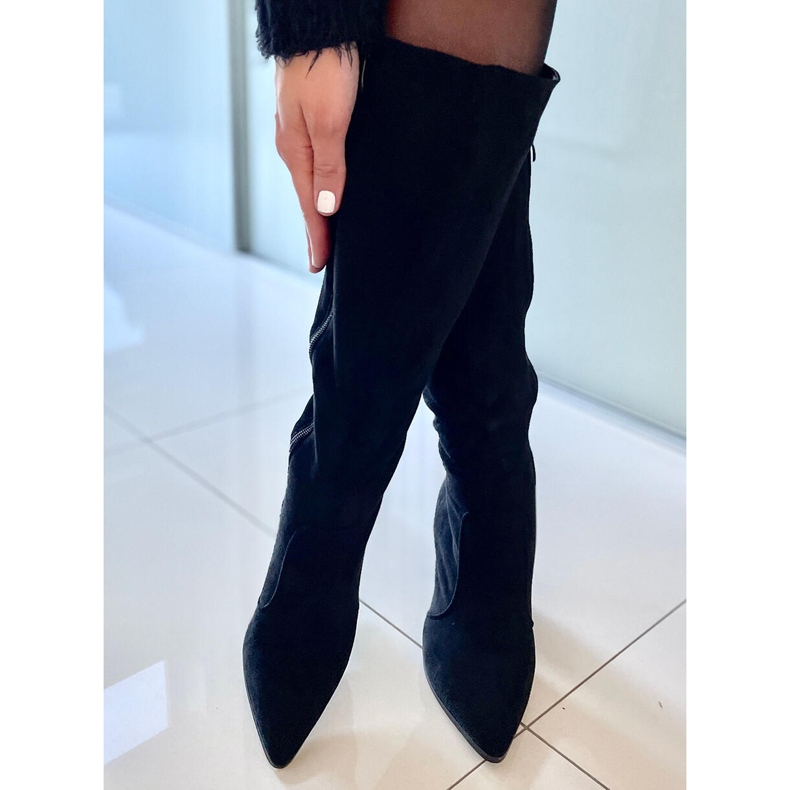 PA1 Farrah Schwarze Wildleder-Stiefel mit Absatz 2