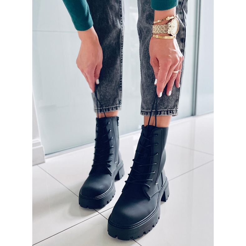 PA1 Tamar Schwarze Schnürstiefel 1