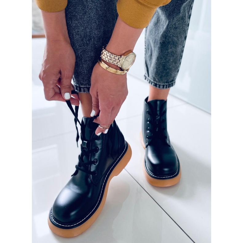 BM Gaia BLACK + Y Martensiaki-Stiefel schwarz 2