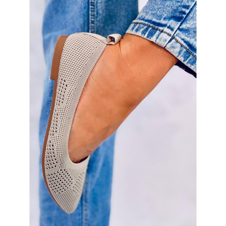 BM Durchbrochene Ballerinas Forlani Beige 2