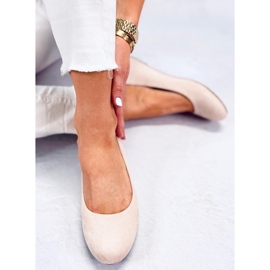 BM Beigefarbene Ballerinas mit Keilabsatz von Lumley 1