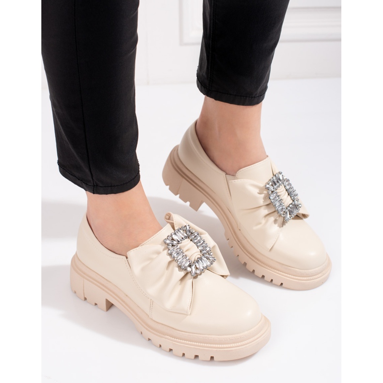 Beige Damenbrogues mit Schleife von Shelovet 1