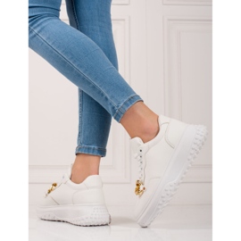 Weiße Damen-Sneaker mit Kette 2