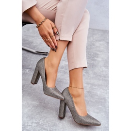 PA1 Glänzende Pumps auf einem Absatz Silber Elmira silber- 4