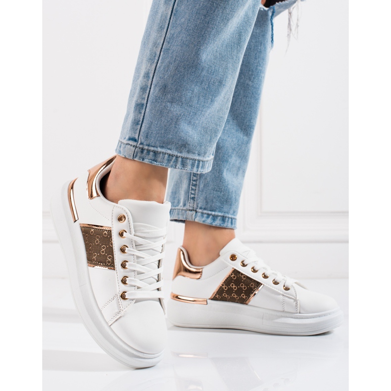 Weiße Plateau-Sportschuhe von Shelovet 1