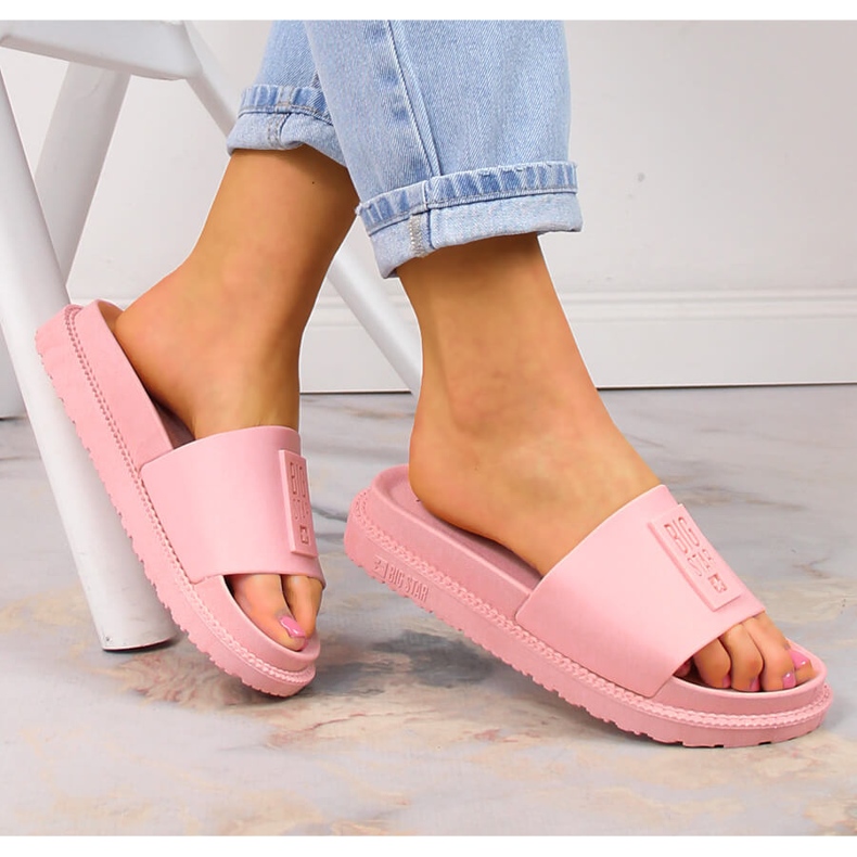 Damenhausschuhe auf der Plattform Puderrosa Big Star LL274425 2