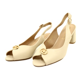 Evento Frauensandalen auf dem Posten mit Dekoration 23SD35-5480 Beige 5