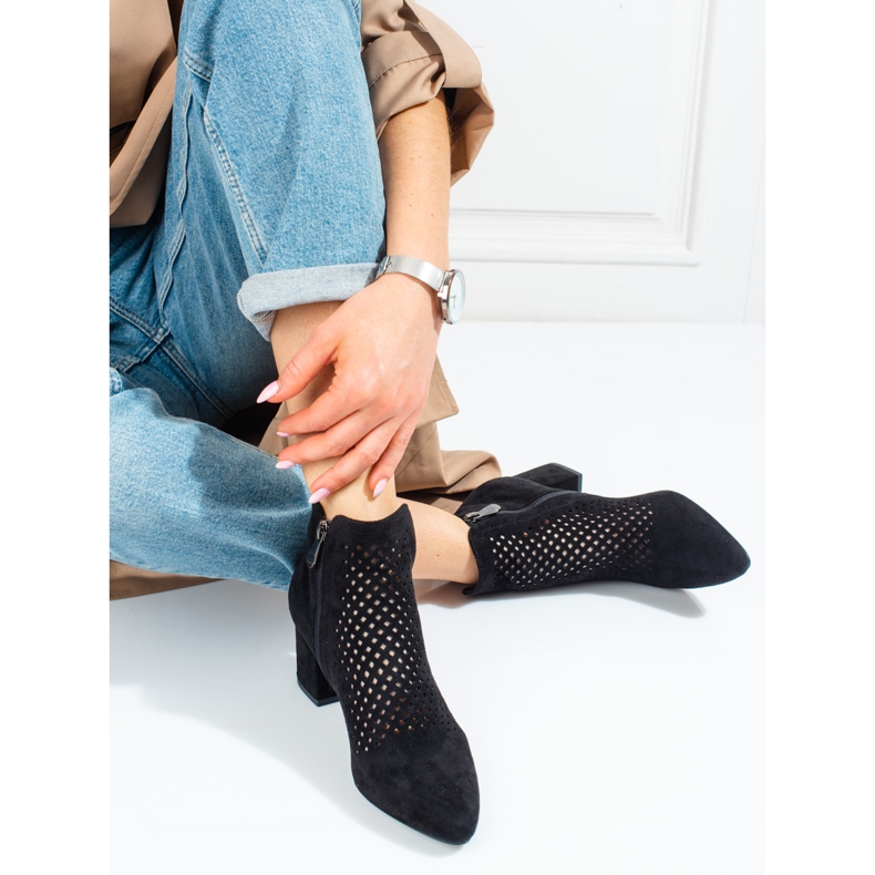 Durchbrochene Damenstiefel auf niedrigem Absatz Vinceza schwarz 2