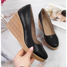 Keilpumps aus schwarzem Leder Filippo DP3521 1