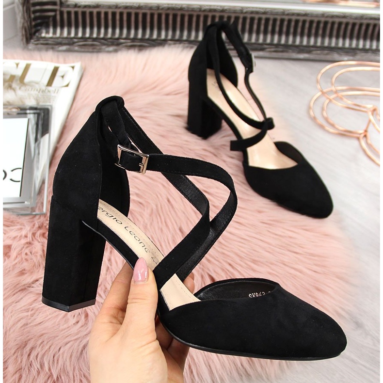 Schwarze Damensandalen auf der Post Sergio Leone SK863 2