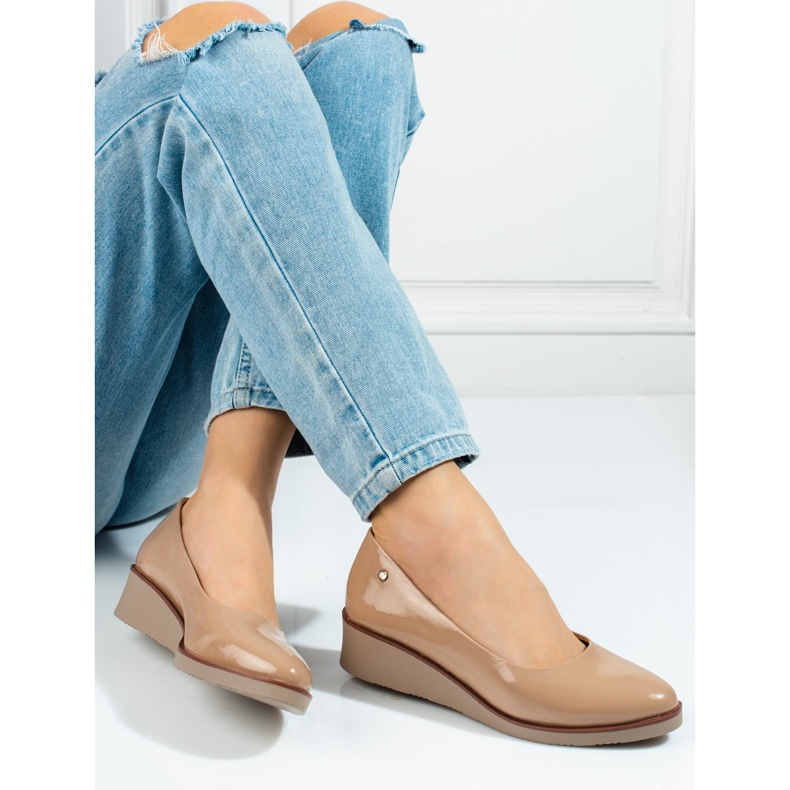 Damen-Pumps mit Keilabsatz von Vinceza in Beige 2