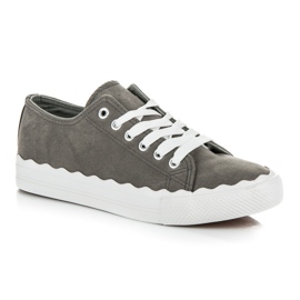 Gebundene Turnschuhe grau 1
