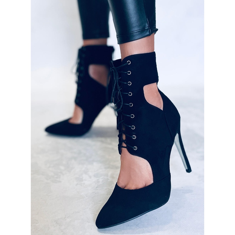 BM Stiefel, die auf einer Demi Nero-Nadel ausgeschnitten sind schwarz 2