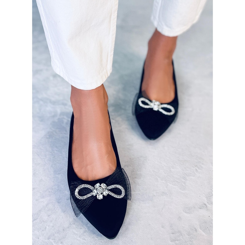 BM Maura Schwarze Ballerinas mit Schleife 1