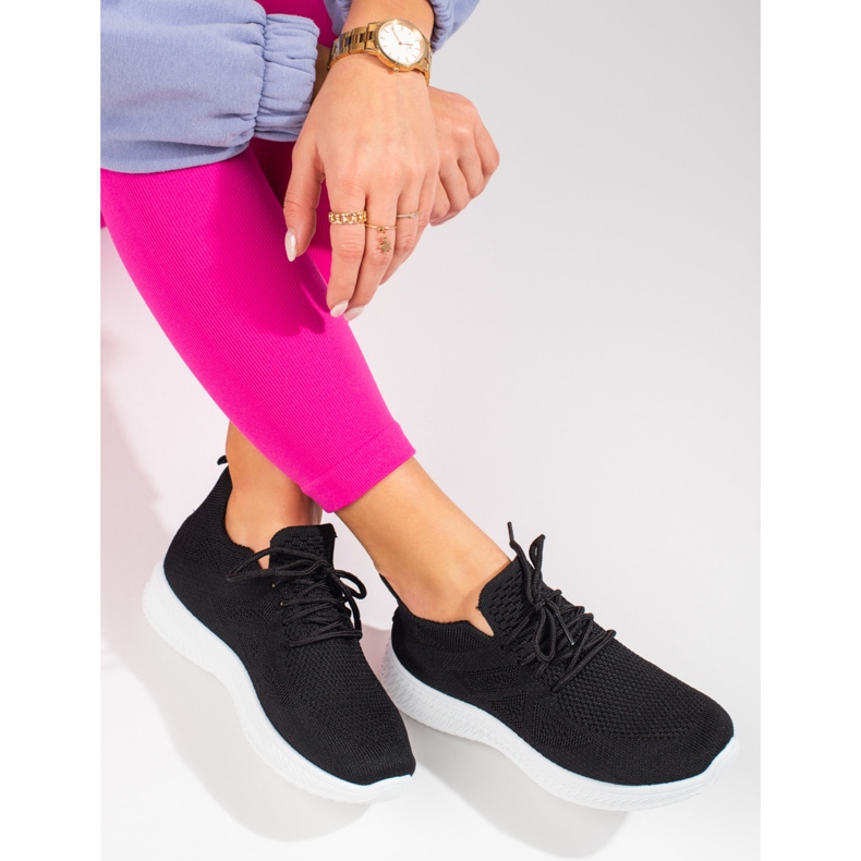 Shelovet Sportschuhe aus schwarzem Textil 1