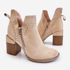 PM1 Camden Suede Chunky Heel Stiefel Hellbeige 1