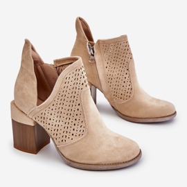 PM1 Layne Hellbeige Wildlederstiefel mit Aussparungen 1