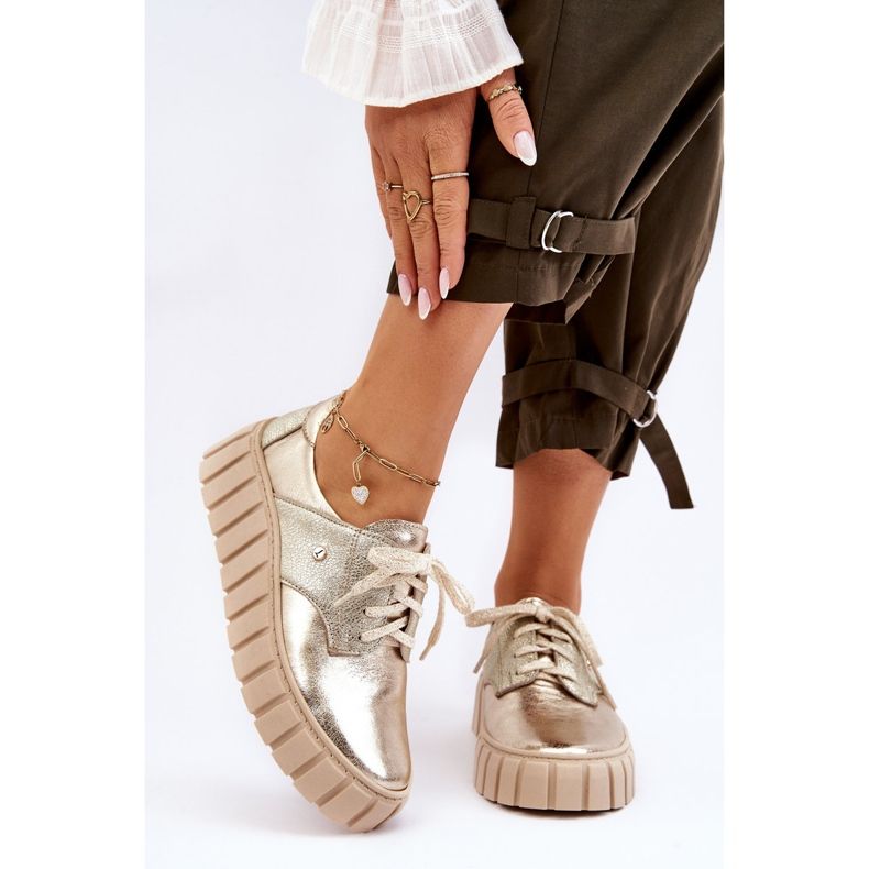 Lemar Lederschuhe auf der goldenen Hypnose-Plattform 1