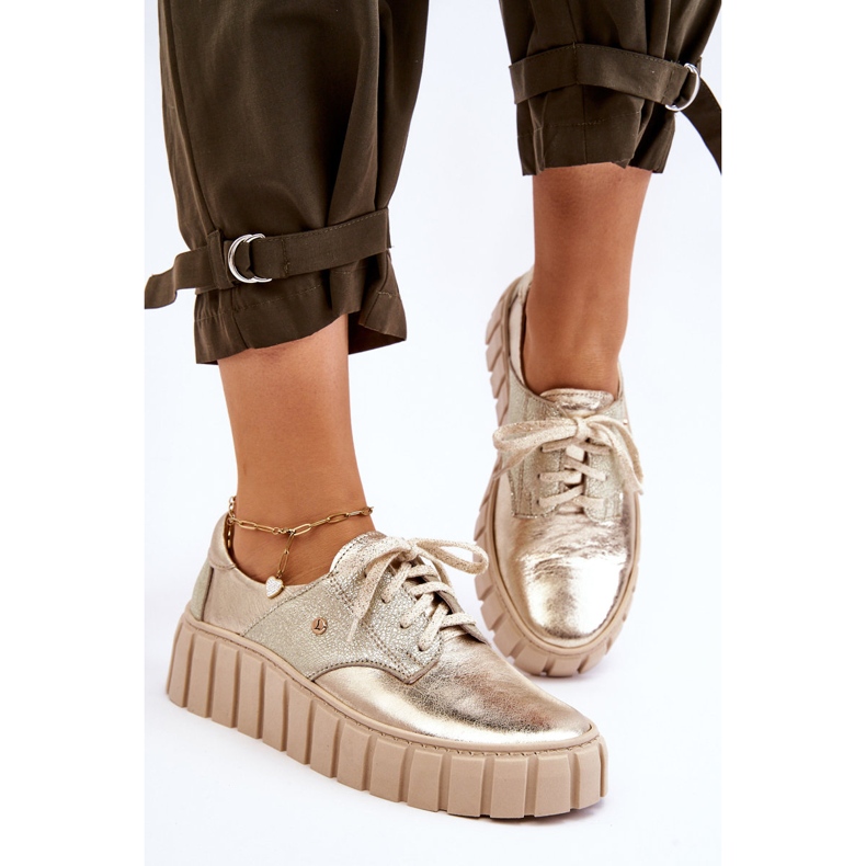 Lemar Lederschuhe auf der goldenen Hypnose-Plattform 2