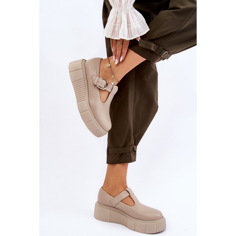Lemar Modische Lederschuhe auf einem massiven Plateau beige Colson 2