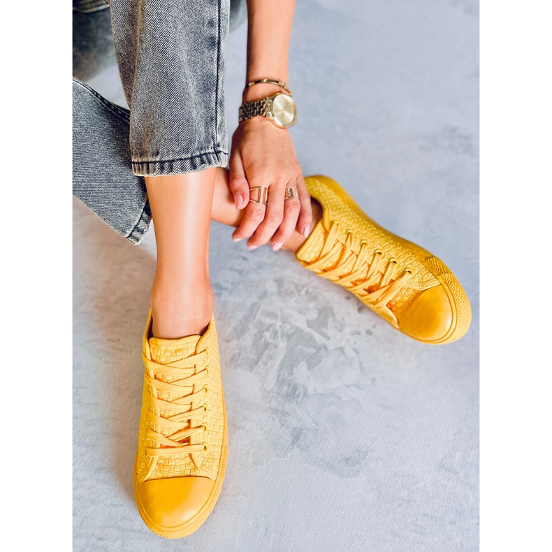 BM Sears Gelbe einfarbige Turnschuhe 2