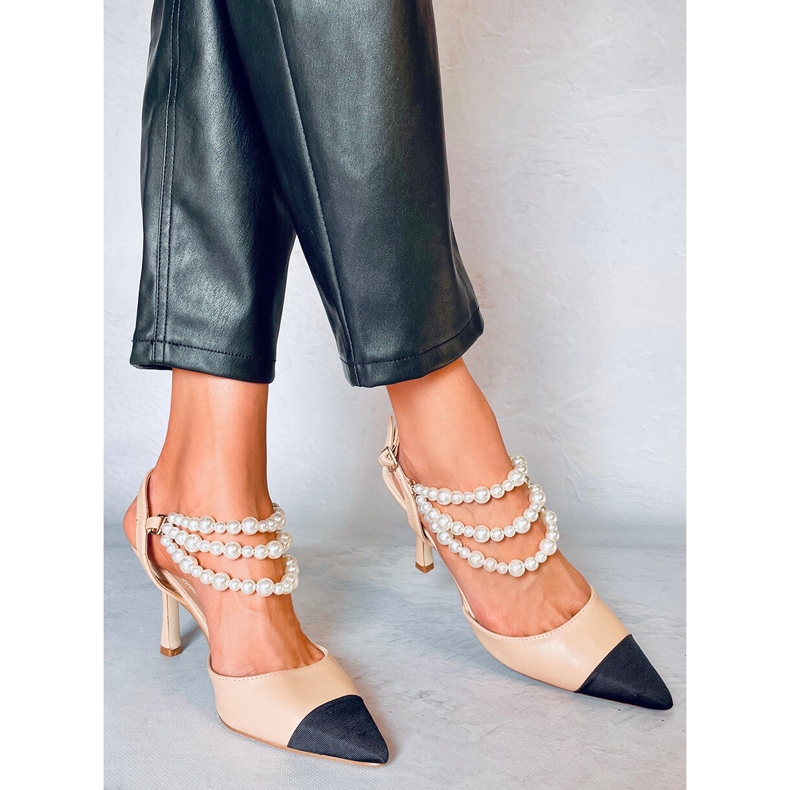 BM Pumps mit offenem Absatz und Perlen in Harmony Beige 1