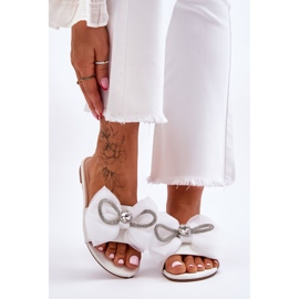 Damenhausschuhe mit Schleife und Strass Weiß Jolene 1