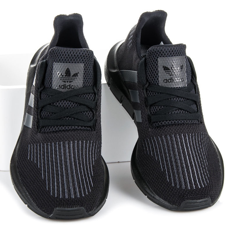 Adidas Swift Run j schwarz 1