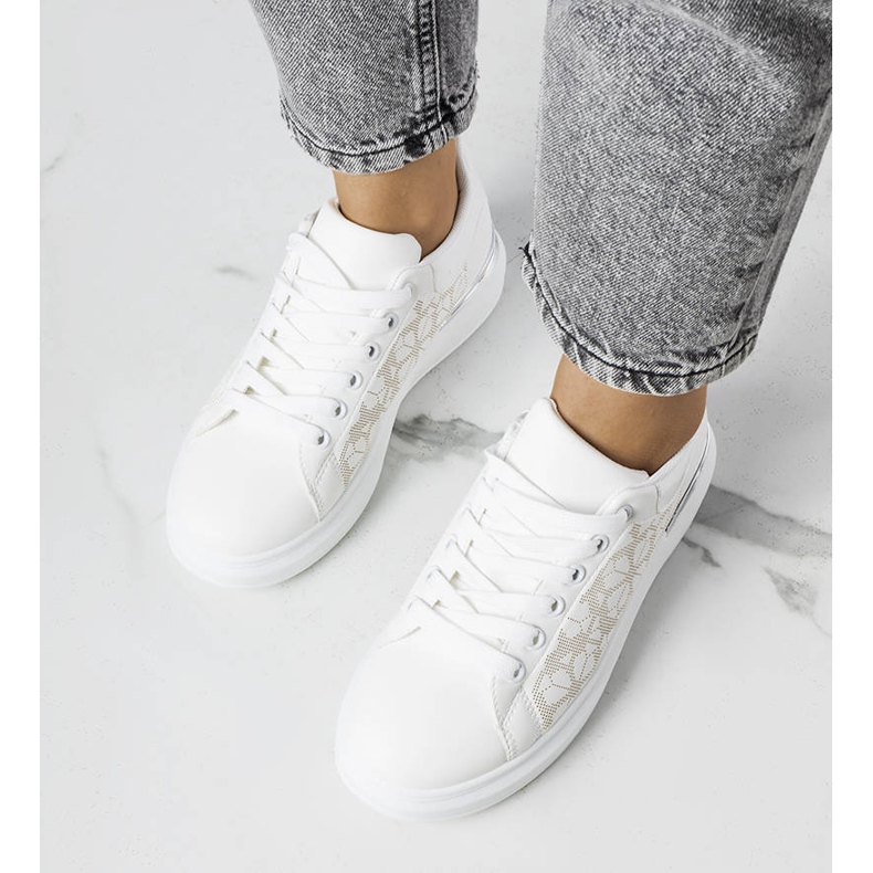 PA1 Erin perforierte weiße Turnschuhe 1