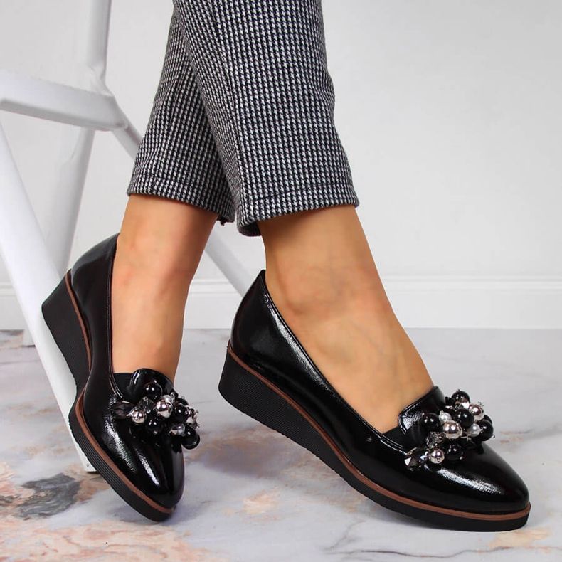 Damen-Keilschuhe mit schwarzen Perlen Potocki 1