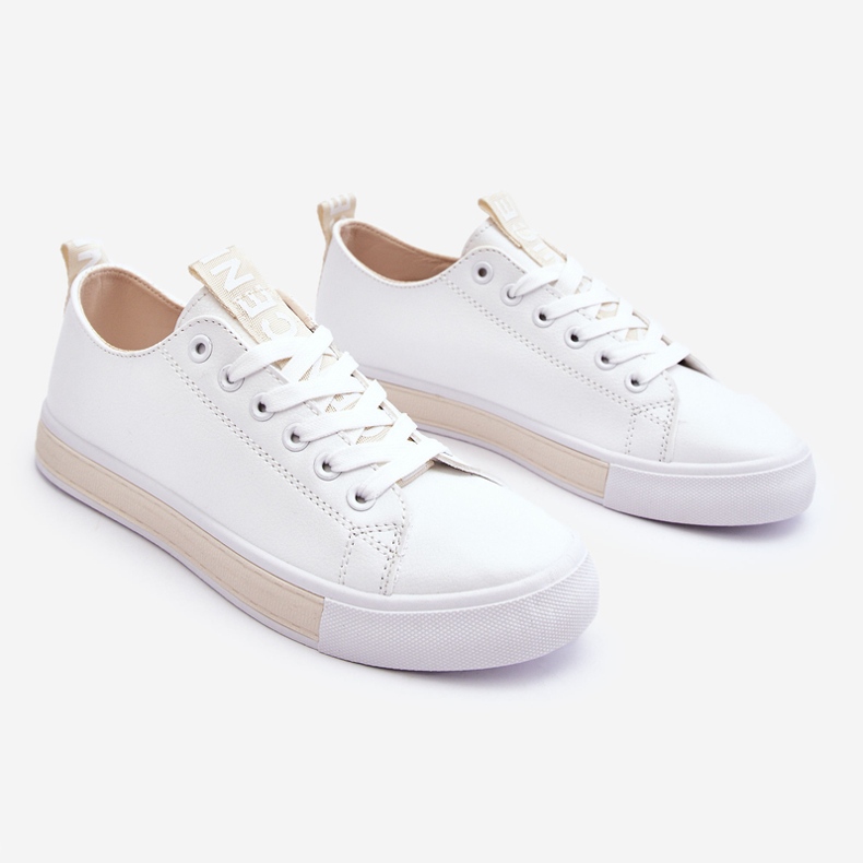 Klassische Damen-Turnschuhe in Weiß und Beige 1