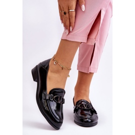 Vinceza Schwarze Marra Lack-Loafer mit flachem Absatz 1