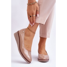 Vinceza Klassische Lack-Keilpumps Beige Paola 1