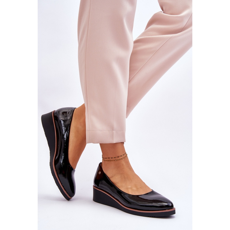 Vinceza Klassische Keilpumps aus Lackleder Schwarz Paola 2