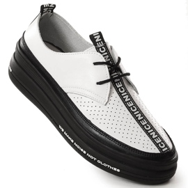 Damenschuhe aus Leder auf der Plattform weiß Filippo DP3624/23 1