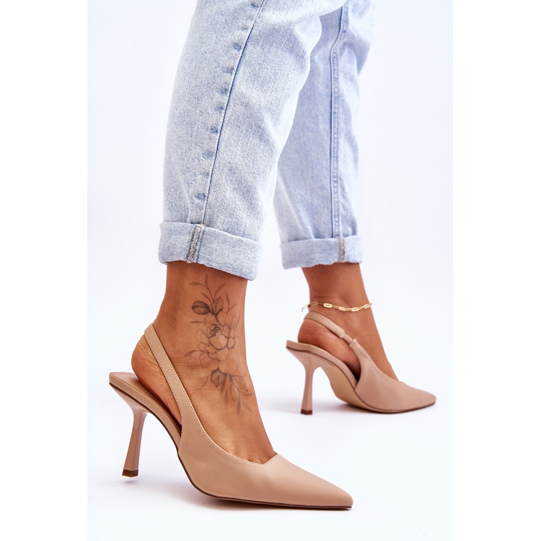 FS1 Klassische beige Whitley spitze Absätze 2