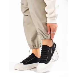 SHELOVET Schwarze Turnschuhe auf der Plattform 1