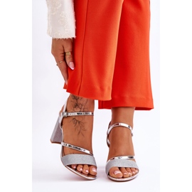 Vinceza Silberfarbene Alicia Glitter High Heel Sandalen 1