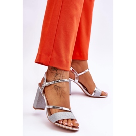 Vinceza Silberfarbene Alicia Glitter High Heel Sandalen silber- 2